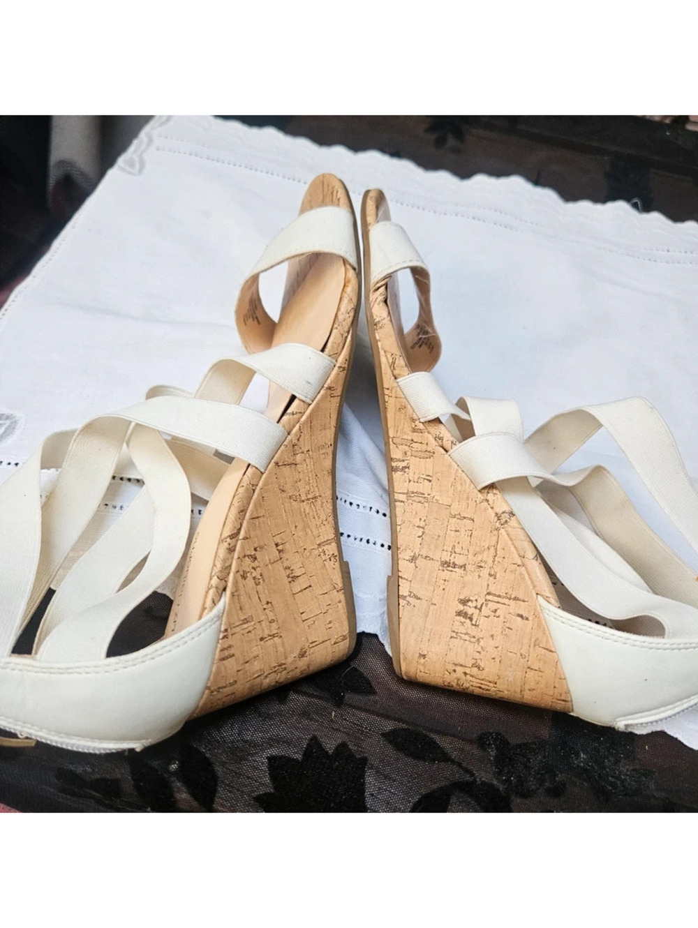 Liz claiborne white wedge strappy heels faux cork sz 7.5 - Picture 5 of 6